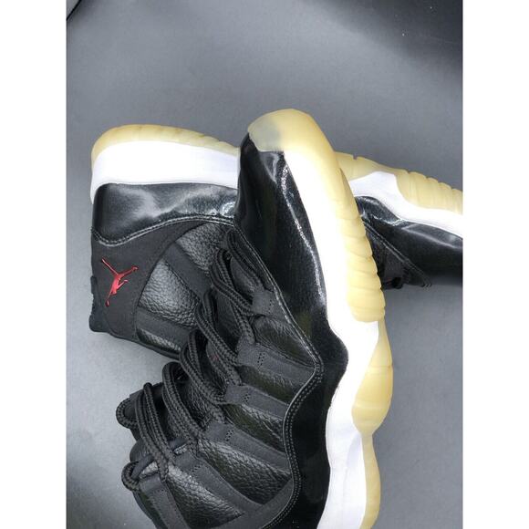 Size 8.5 - Jordan 11 Retro 72-10 2015 378037-002